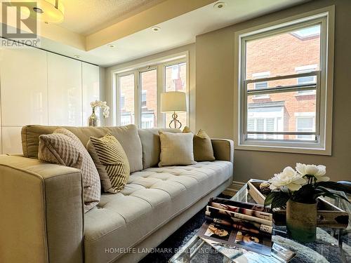 3 - 88 Munro Street, Toronto, ON - Indoor Photo Showing Living Room