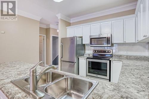 9 - 1111 Wilson Road N, Oshawa (Pinecrest), ON - Indoor Photo Showing Kitchen With Double Sink