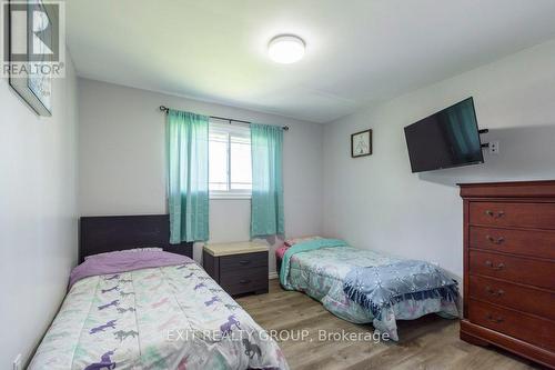 20 Rockhill Court, Belleville, ON - Indoor Photo Showing Bedroom