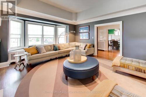 87 Hillhurst Boulevard, Toronto, ON - Indoor Photo Showing Living Room