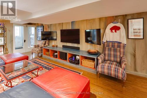 87 Hillhurst Boulevard, Toronto, ON - Indoor Photo Showing Living Room