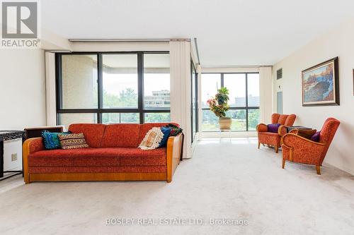 501 - 3 Concorde Place, Toronto (Banbury-Don Mills), ON - Indoor Photo Showing Living Room