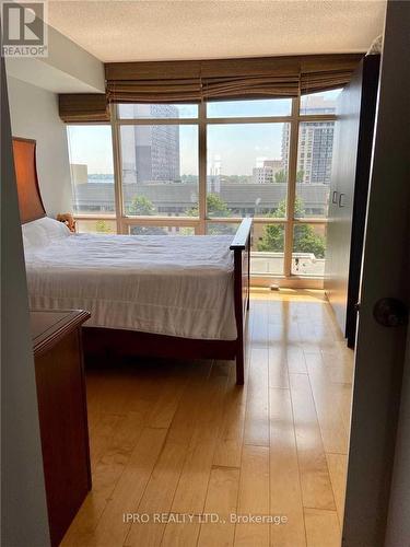 612 - 10 Navy Wharf Court, Toronto, ON - Indoor Photo Showing Bedroom