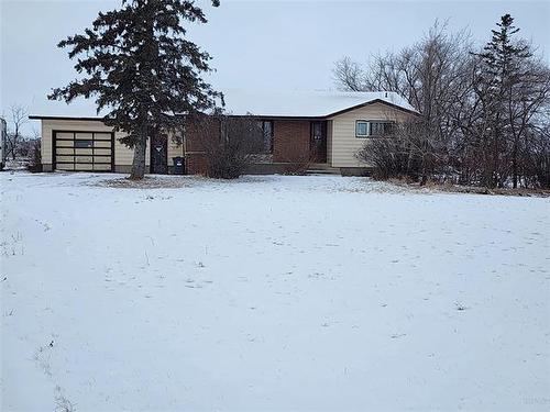 590 Pipeline Rd, Winnipeg, MB 