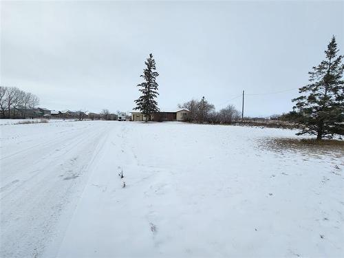 590 Pipeline Rd, Winnipeg, MB 