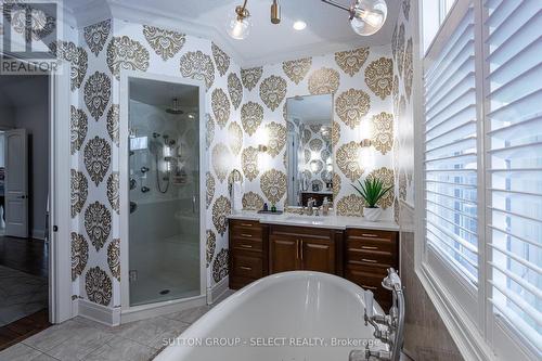 39 - 1515 Shore Road, London, ON - Indoor Photo Showing Bathroom