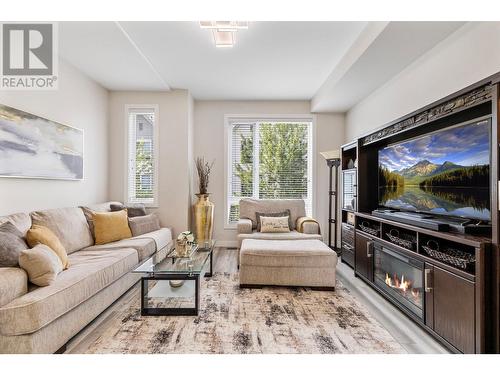 170 Celano Crescent Unit# 21, Kelowna, BC - Indoor Photo Showing Living Room