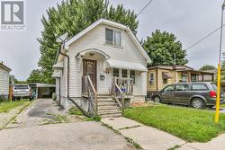 386 MORNINGTON AVENUE  London, ON N5Y 3C6