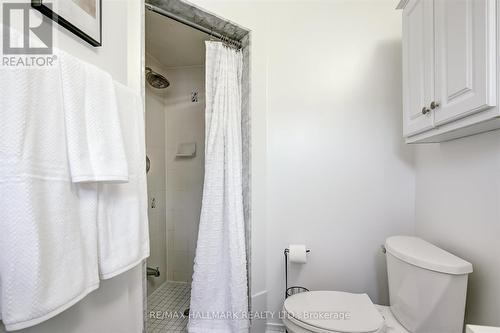 241 Boston Avenue, Toronto, ON - Indoor Photo Showing Bathroom