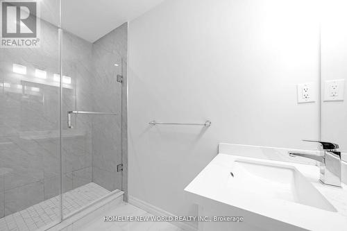 101 Bremner Street, Whitby (Rolling Acres), ON - Indoor Photo Showing Bathroom