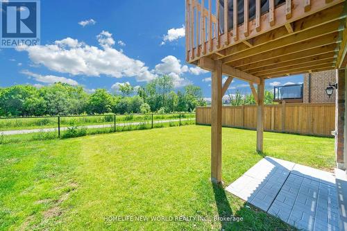 101 Bremner Street, Whitby (Rolling Acres), ON - Outdoor