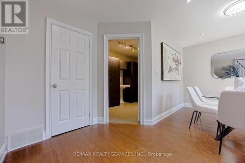 1727 Hollow Oak Terrace, Mississauga, ON - Indoor Photo Showing Other Room