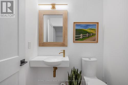 145 Gatwick Drive, Oakville, ON - Indoor Photo Showing Bathroom