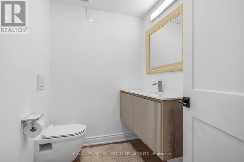 145 Gatwick Drive, Oakville, ON - Indoor Photo Showing Bathroom