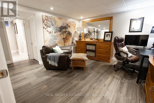 4 Meadowcliff Place, Waterloo, ON - Indoor Photo Showing Office