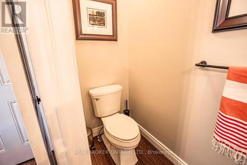 4 Meadowcliff Place, Waterloo, ON - Indoor Photo Showing Bathroom