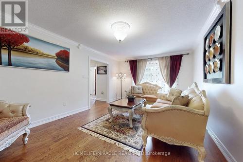 4289 Bronte Road, Oakville, ON - Indoor Photo Showing Living Room