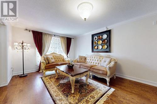 4289 Bronte Road, Oakville, ON - Indoor Photo Showing Living Room
