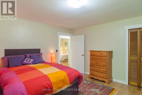 478 Bruce Rd 9, South Bruce Peninsula, ON - Indoor Photo Showing Bedroom