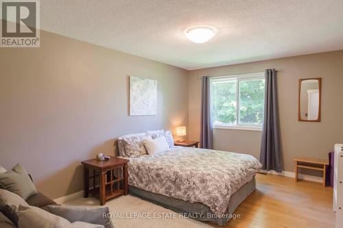 478 Bruce Rd 9, South Bruce Peninsula, ON - Indoor Photo Showing Bedroom