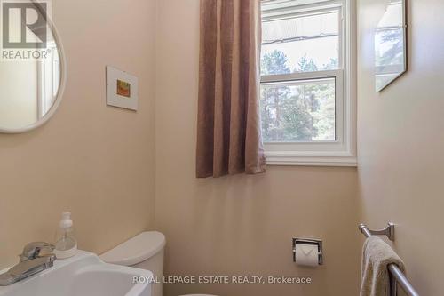 478 Bruce Rd 9, South Bruce Peninsula, ON - Indoor Photo Showing Bathroom