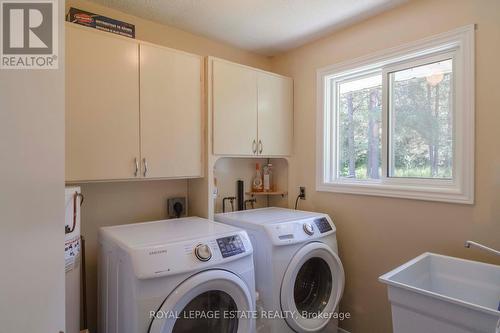 478 Bruce Rd 9, South Bruce Peninsula, ON - Indoor Photo Showing Laundry Room