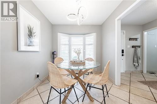 680 Rexford Drive, Hamilton, ON - Indoor Photo Showing Dining Room