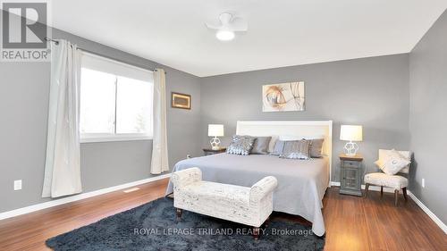 914 Shelborne Street, London, ON - Indoor Photo Showing Bedroom