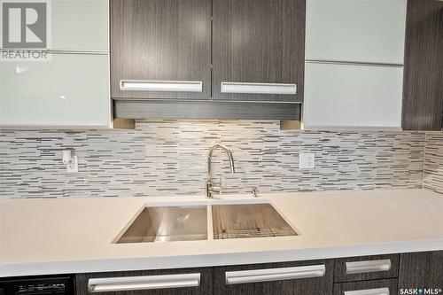 302 211 Ledingham Street, Saskatoon, SK - Indoor Photo Showing Kitchen With Upgraded Kitchen