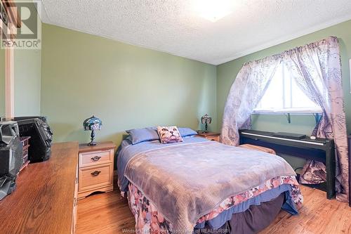 1428 Fuller, Windsor, ON - Indoor Photo Showing Bedroom