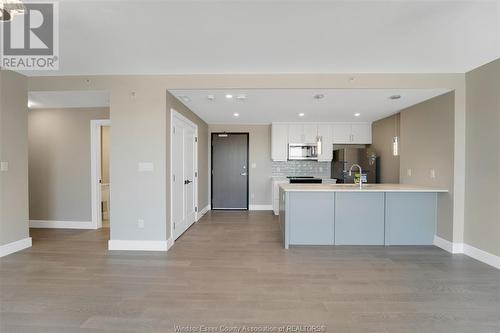 140 Main Street East Unit# 304, Kingsville, ON - Indoor Photo Showing Kitchen