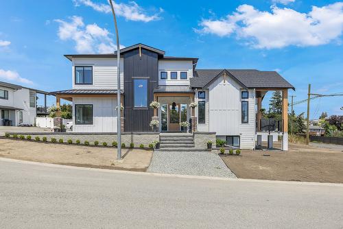 1032 Oak Barrel Lane, West Kelowna, BC 