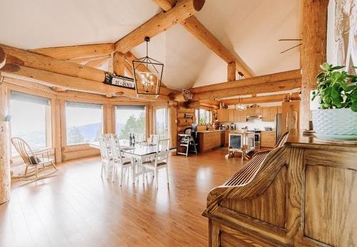 188 Longview Place, Osoyoos, BC - Indoor Photo Showing Dining Room