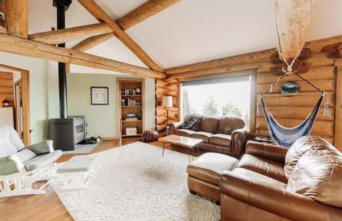 188 Longview Place, Osoyoos, BC - Indoor Photo Showing Living Room