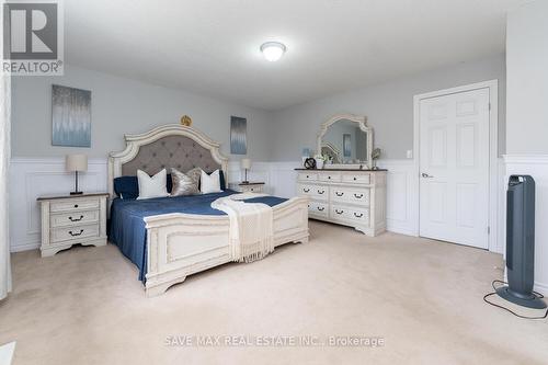 12 Malwood Court, Hamilton, ON - Indoor Photo Showing Bedroom