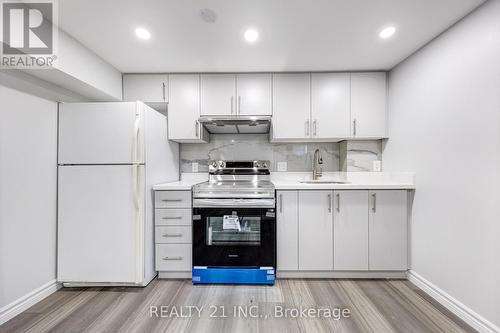 40 Greenock Avenue, Toronto, ON - Indoor Photo Showing Kitchen