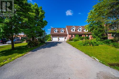 912 Sloan Circle Drive, Innisfil, ON - Outdoor With Facade