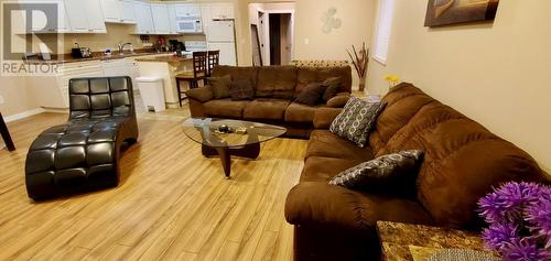 1708 & 1710 84 Avenue, Dawson Creek, BC - Indoor Photo Showing Living Room