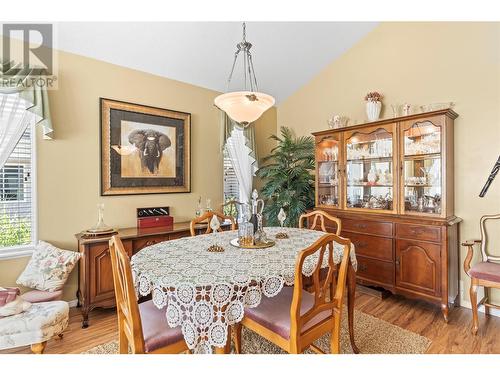 504 5 Street Lot# 27-72, Vernon, BC - Indoor Photo Showing Dining Room