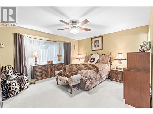 504 5 Street Lot# 27-72, Vernon, BC - Indoor Photo Showing Bedroom