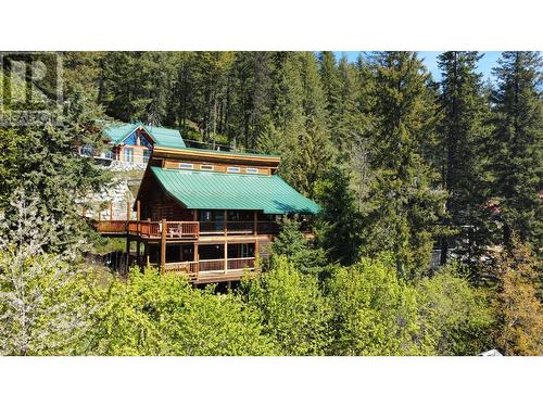 2075 Kirkup Avenue, Rossland, BC - Outdoor