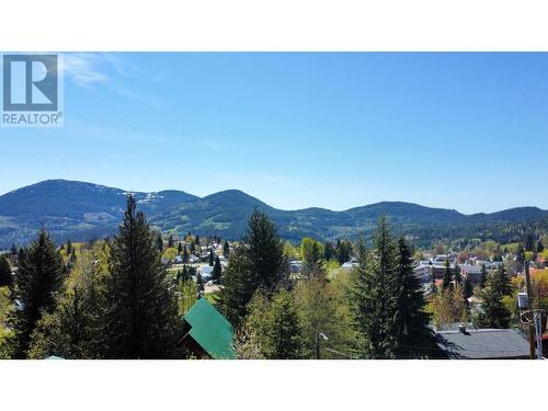 2075 Kirkup Avenue, Rossland, BC - Outdoor With View