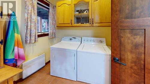 2075 Kirkup Avenue, Rossland, BC - Indoor Photo Showing Laundry Room