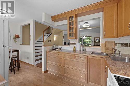 289 Pickford Drive, Ottawa, ON - Indoor Photo Showing Kitchen With Double Sink