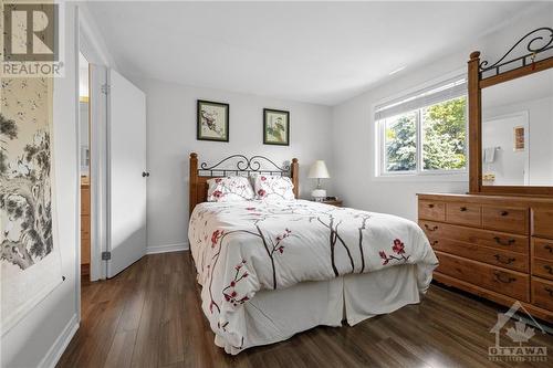 289 Pickford Drive, Ottawa, ON - Indoor Photo Showing Bedroom