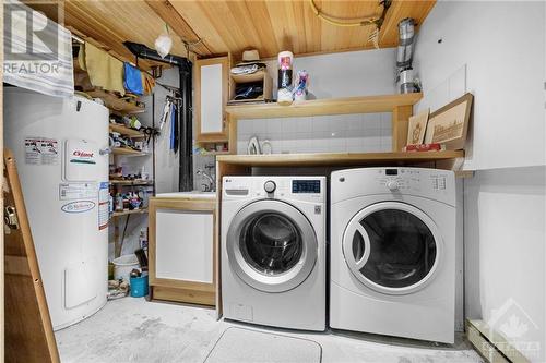 289 Pickford Drive, Ottawa, ON - Indoor Photo Showing Laundry Room