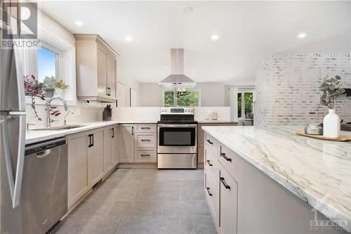 1102 Manotick Station Road, Ottawa, ON - Indoor Photo Showing Kitchen With Upgraded Kitchen