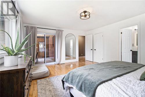 1102 Manotick Station Road, Ottawa, ON - Indoor Photo Showing Bedroom