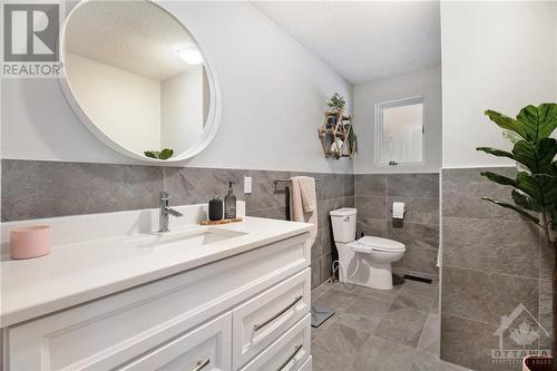 1102 Manotick Station Road, Ottawa, ON - Indoor Photo Showing Bathroom