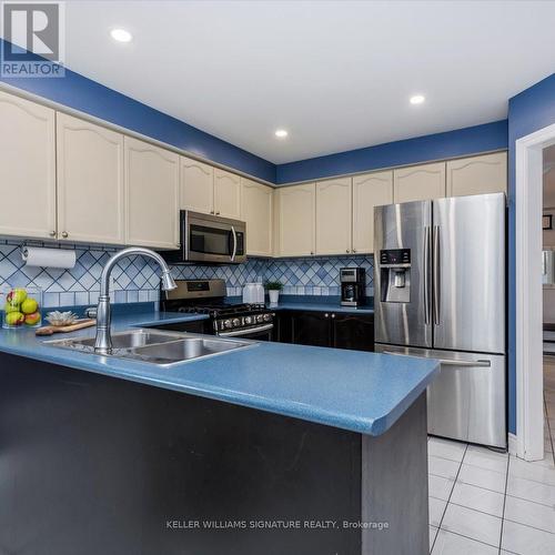 11 Cityview Circle S, Barrie, ON - Indoor Photo Showing Kitchen With Stainless Steel Kitchen With Double Sink